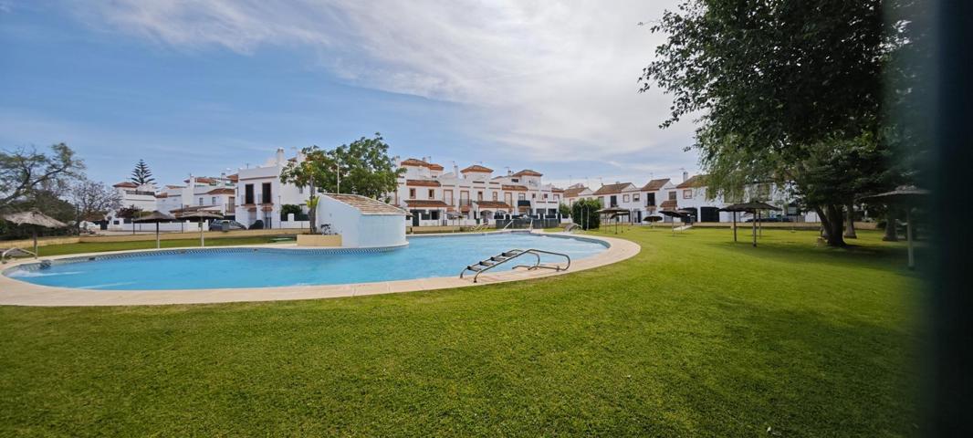 Apartamento con ascensor en Apartaclub La Barrosa photo 0