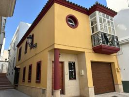 Casa unifamiliar de 4 dormitorios en el Centro photo 0