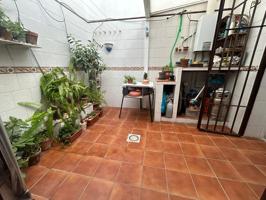 Casa unifamiliar de 4 dormitorios en el Centro photo 0