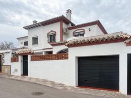 MAGNIFICO CHALET PAREADO EN JARDINES DEL MARQUESADO EN CHICLANA photo 0