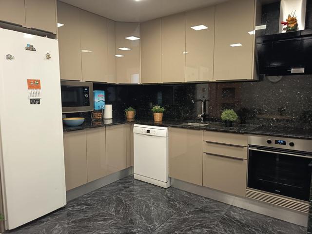 TU NUEVO HOGAR EN EL CENTRO AMPLIO Y LUMINOSO photo 0