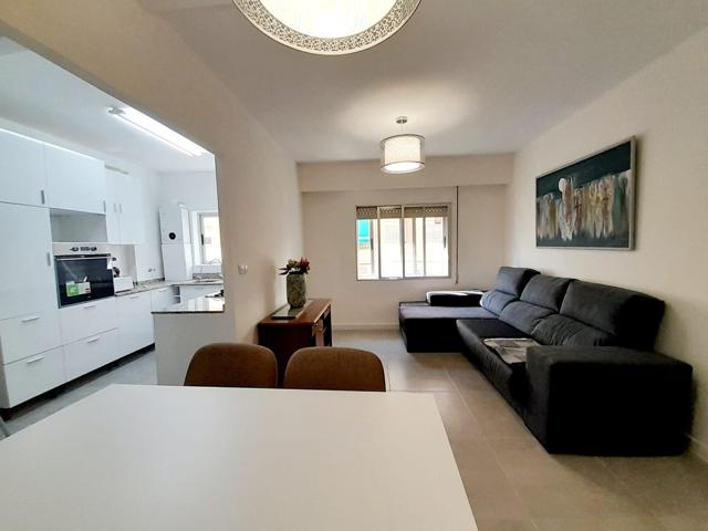PISO EN VENTA EN ALICANTE - ZONA PLA - CAROLINAS photo 0
