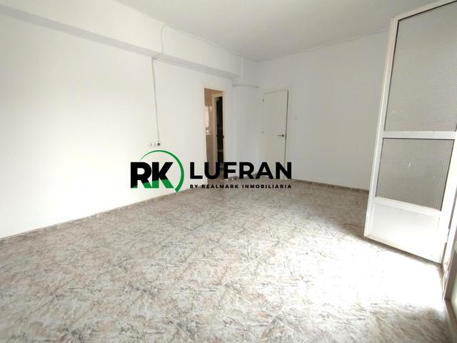 Piso en Elda. Alicante photo 0