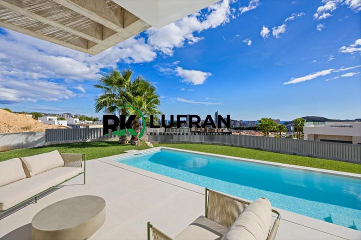 VILLA DE LUJO A LA VENTA EN SIERRA CORTINA - FINESTRAT photo 0