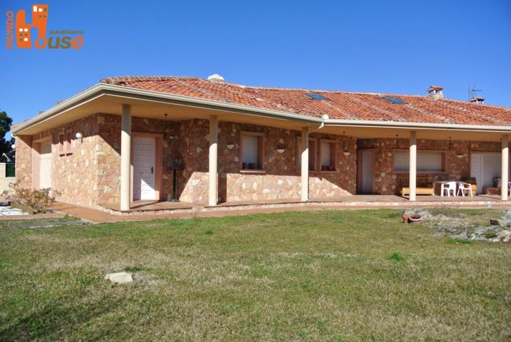 Chalet independiente en Peñas del Erizo - Palazuelos (Segovia) photo 0