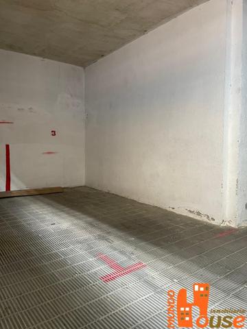 Plaza de garaje en alquiler en San Ildefonso photo 0