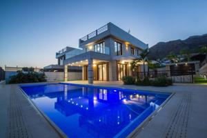 Se venden 2 maravillosas viviendas de obra nueva, zona Sierra Cortina- PRECIO NEGOCIABLE photo 0