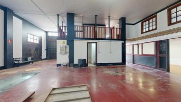 LOCAL COMERCIAL EN GENETO photo 0