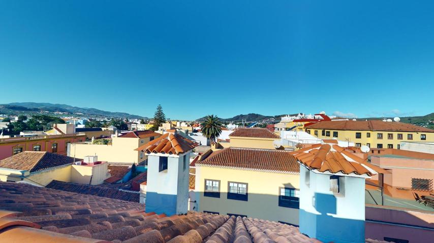 Precioso ático con terraza para alquilar- photo 0