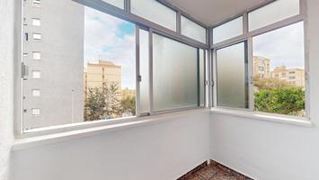 Piso en venta en Ofra photo 0