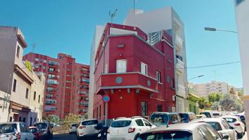 Edificio en venta en Avenida Venezuela photo 0