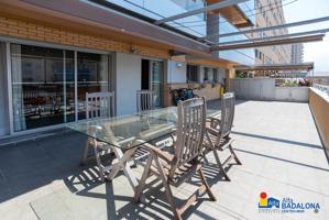 Piso de 99 m² 3 Habitaciones, gran Terraza de 70 m², Parking y Trastero Opcional photo 0