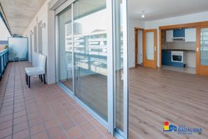 Piso espacioso con gran balcón, 3 Habitaciones, parking incluido, a 400 m del mar – ¡Ubicación inmejorable! photo 0