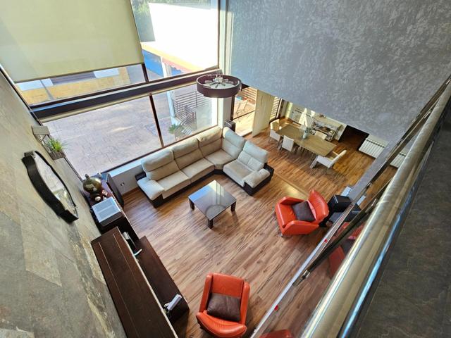CHALET DE LUJO :MODERNIDAD Y NATURALEZA SE UNEN photo 0