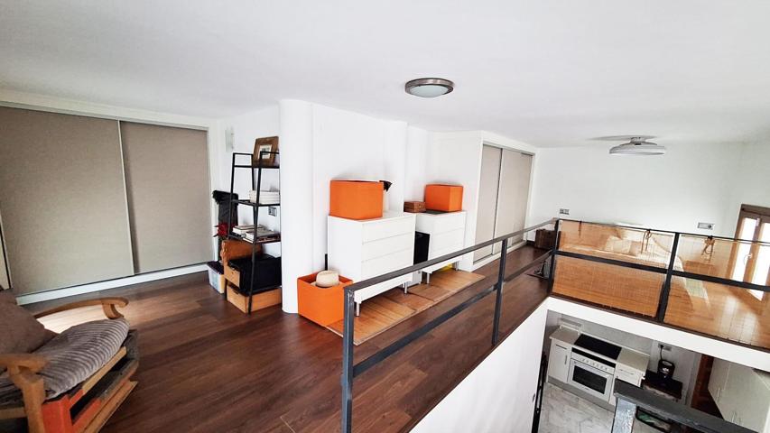 ¡¡ PRECIOSO DUPLEX-LOFT CON PATIO EN LA ZONA DE SANTA MARINA DEL 2009!! photo 0