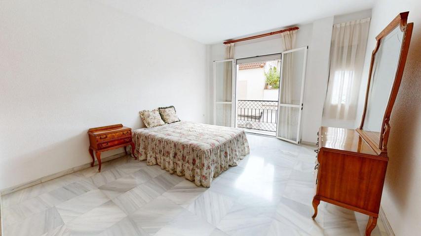 CASA ADOSADA, SITUADA EN LOS OLIVOS BORRACHOS. DE 5 DORMITORIOS, 2 BAÑOS, ASEO y AMPLIAS  TERRAZAS. photo 0