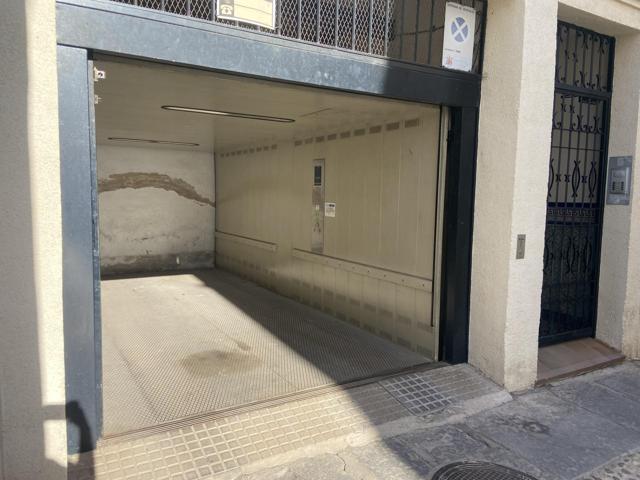 Plaza de Garaje en Fuenseca - calle Zamorano photo 0