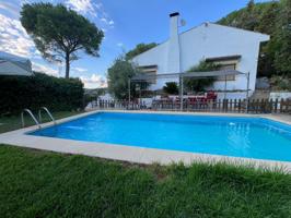 Espectacular Chalet con piscina y vistas panorámicas a la Sierra photo 0