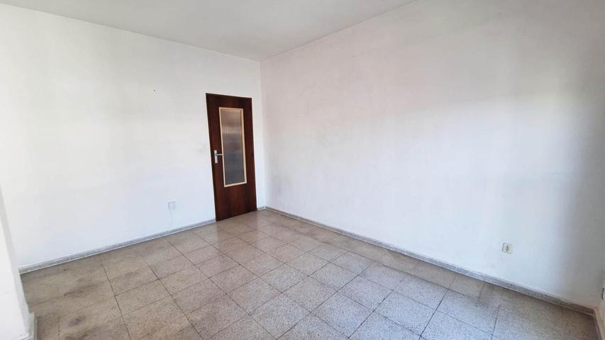¡¡ VIVIENDA CON ASCENSOR EN VALDEOLLEROS, JUNTO A LA PLAZA DE ABASTOS!! photo 0