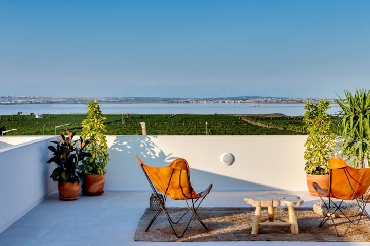 Bungalow en planta alta con solárium en Los Balcones photo 0