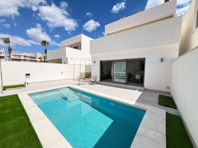 VILLA DE 3 DORMITORIOS JUNTO ZENIA BOULEVARD photo 0