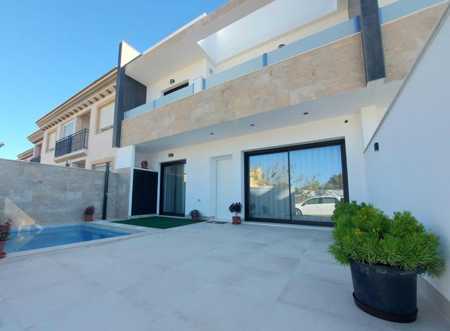 Villa independiente de 3 dormitorios en San Pedro del Pinatar photo 0