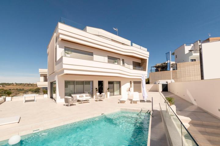 Villa de lujo en Campoamor photo 0