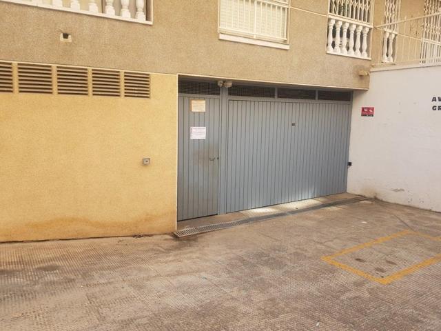 GARAJE DOBLE EN TORREVIEJA photo 0