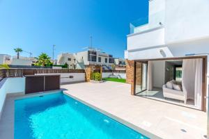 VILLA DE 3 DORMITORIOS EN BENIJOFAR photo 0