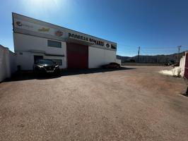 NAVE INDUSTRIAL CON INSTALACIONES EN PERFECTO ESTADO photo 0