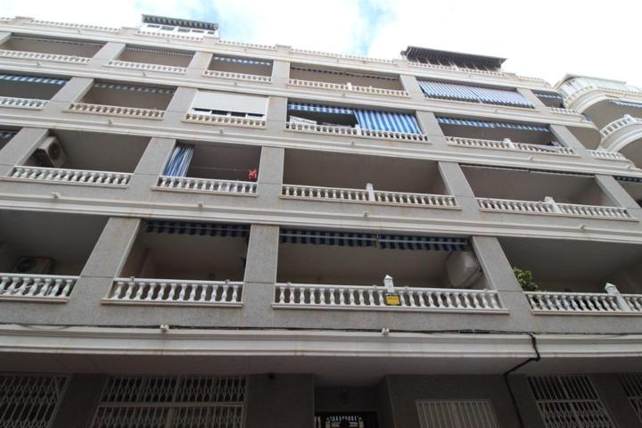 APARTAMENTO CON GARAJE CERRADO EN TORREVIEJA photo 0
