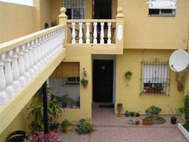 Casa con dos apartamentos independientes, en Nueva Andalucía. photo 0
