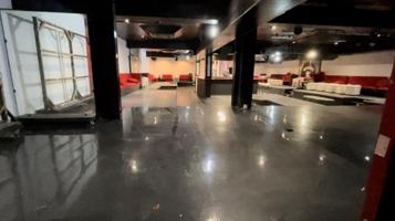 Local EN ALQUILER, de 700m2, junto al paseo marítimo de Fuengirola. photo 0
