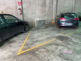 Parking En alquiler en Eixample, Olesa De Montserrat photo 0