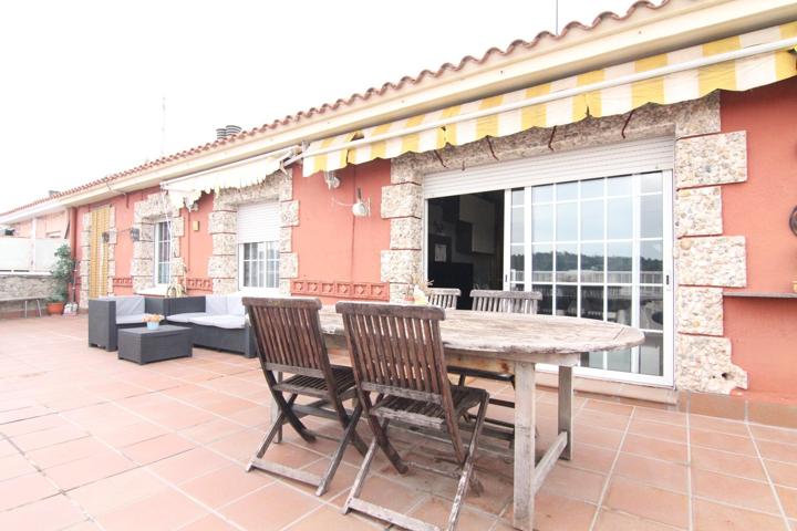 Espectacular ático con terraza de 83 m² en el centro de Olesa de Montserrat photo 0