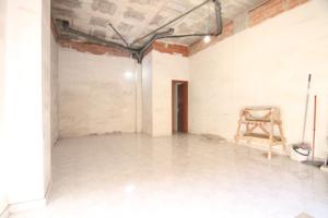 Local comercial de 34 m2 en la zona del Mercadona photo 0