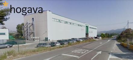 Nave industrial en Abrera photo 0