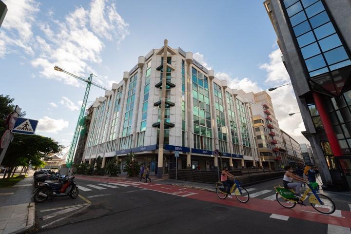 Oficina en alquiler en Edificio Internacional, Santa Catalina photo 0