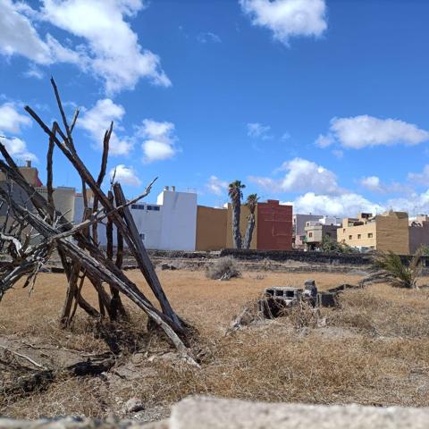 Solar en Telde zona El Caracol photo 0