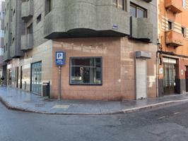 Local en zona comercial de Mesa y López photo 0