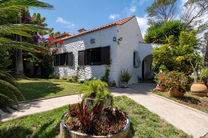 Chalet en venta en la Urbanización Los Almendros, Valsequillo photo 0