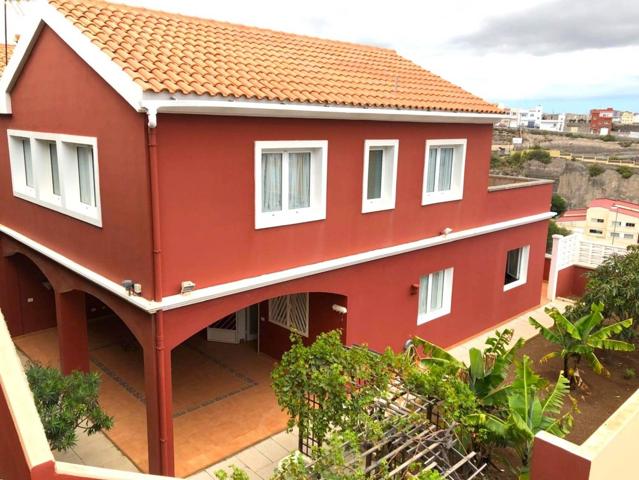 A la venta triplex en El Secadero photo 0
