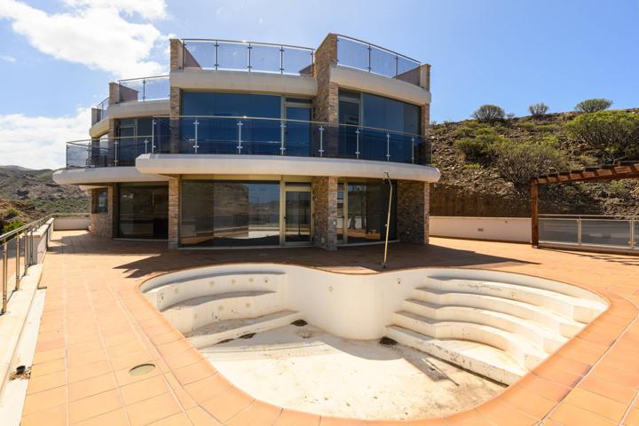 Exclusiva Villa en venta en Tauro! photo 0