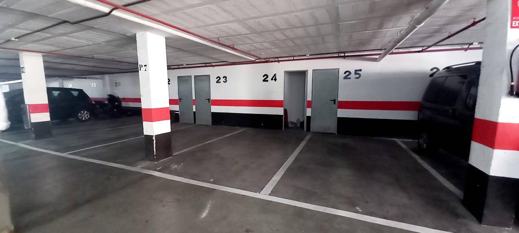 ¡En venta cómoda plaza de garaje y trastero cerca de la playa de Las Canteras! photo 0