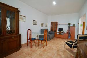 SE VENDE CÉNTRICO PISO A UN PASO DE LAS CANTERAS photo 0