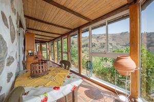 VIVIENDA RUSTICA CON VISTAS INCLUYE CUEVAS Y SOLAR photo 0