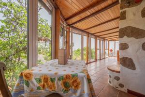 VIVIENDA RUSTICA CON VISTAS INCLUYE CUEVAS Y SOLAR photo 0