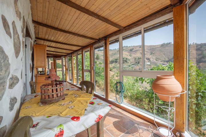 VIVIENDA RUSTICA CON VISTAS INCLUYE CUEVAS Y SOLAR photo 0