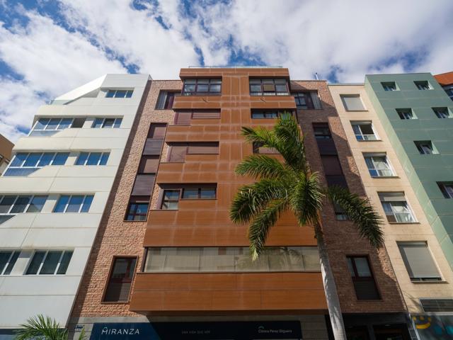 En venta duplex en calle Venegas!! photo 0