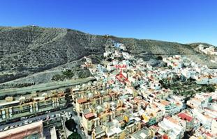 Solar urbano con vistas al mar – Zona alta del Paseo de San José photo 0